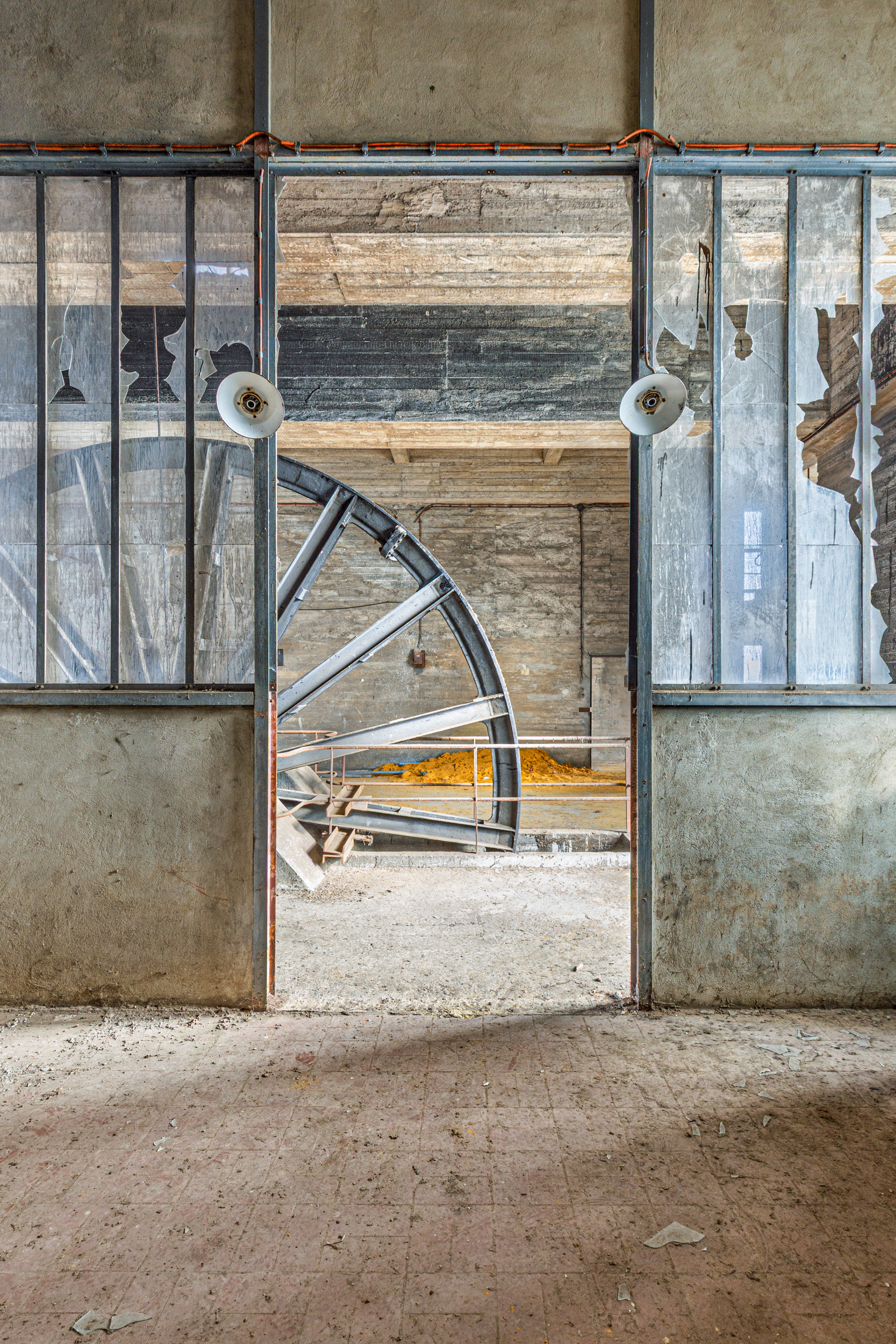 indus-solitude-expo-urbex world