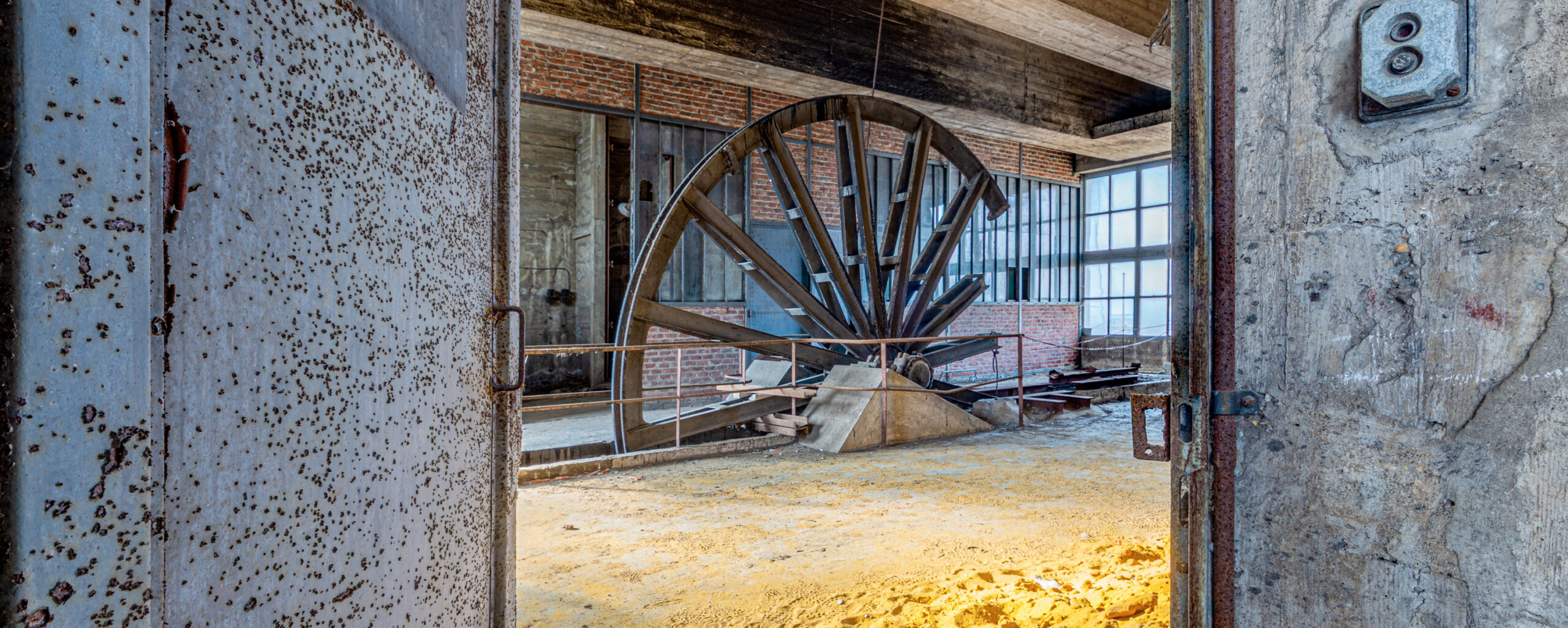 indus-solitude-expo-urbex world