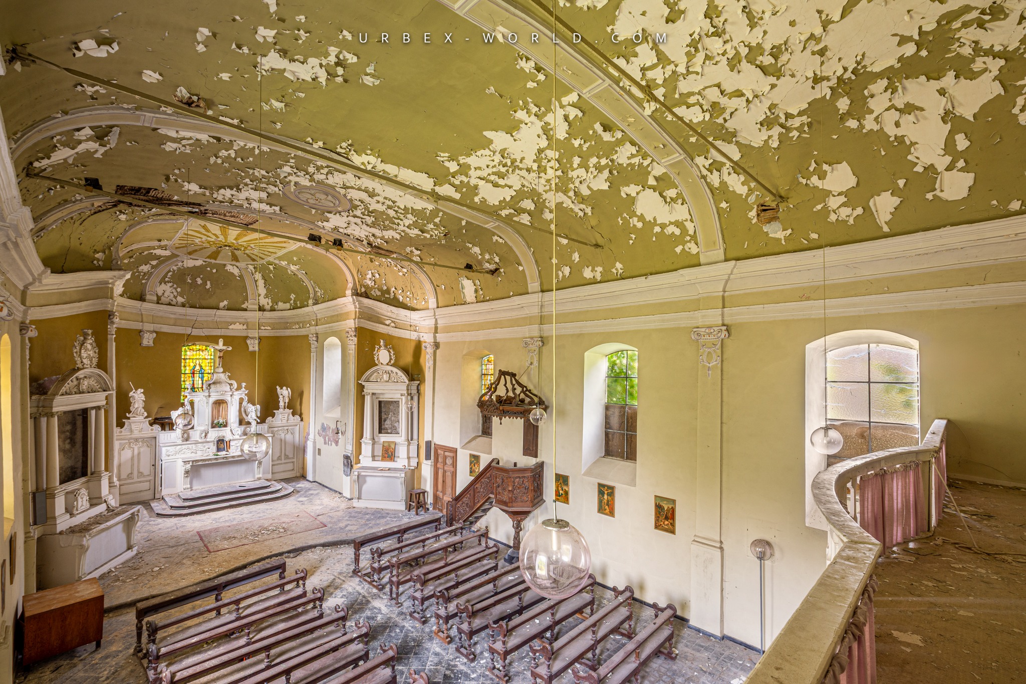 Eglise blanche - Solitude - urbex world