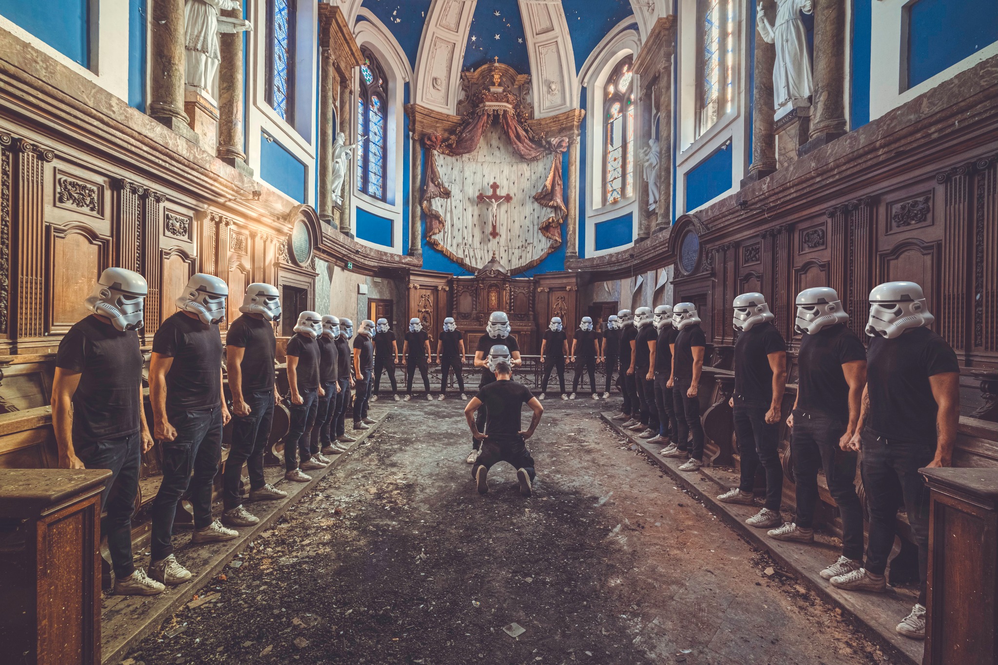 Eglise bleue -Solitude Expo - Urbex World