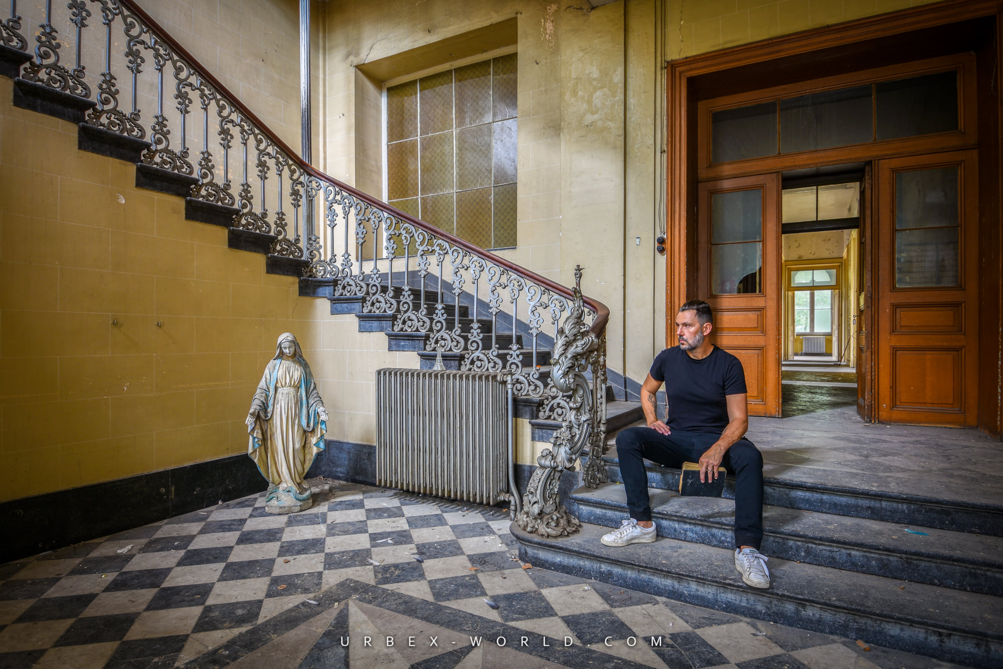 Le dôme -Solitude Expo - Urbex World