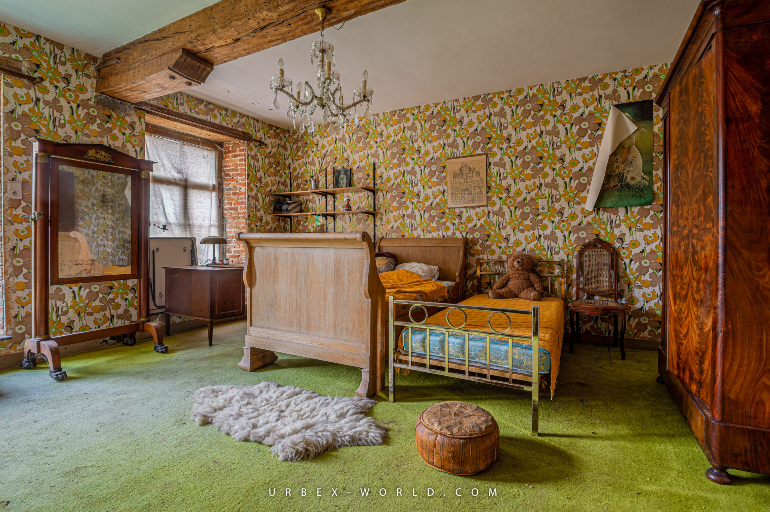 L'ours - Solitude Expo - Urbex World